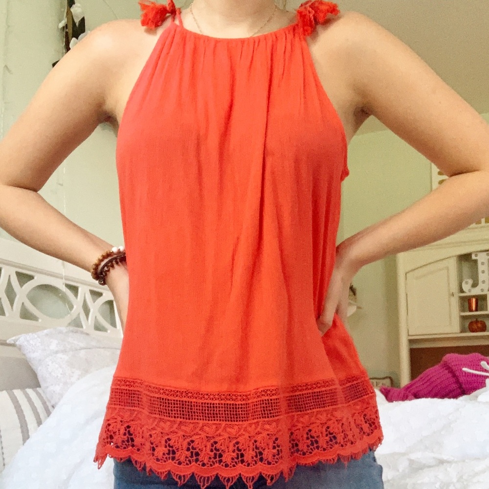 Crown & Ivy coral tank top